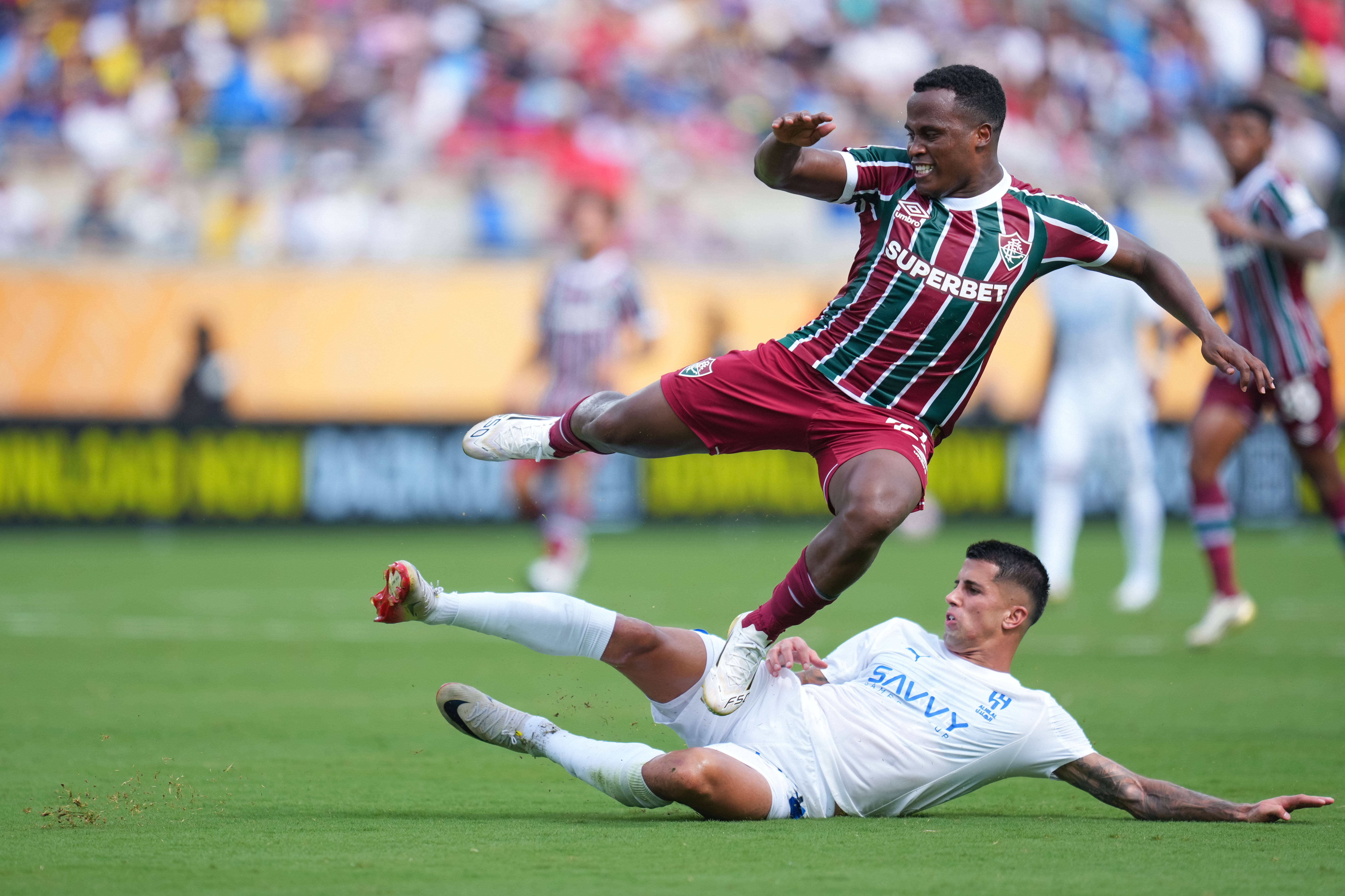 包含快讯：弗鲁米嫩塞抵达美国备战世俱杯的词条