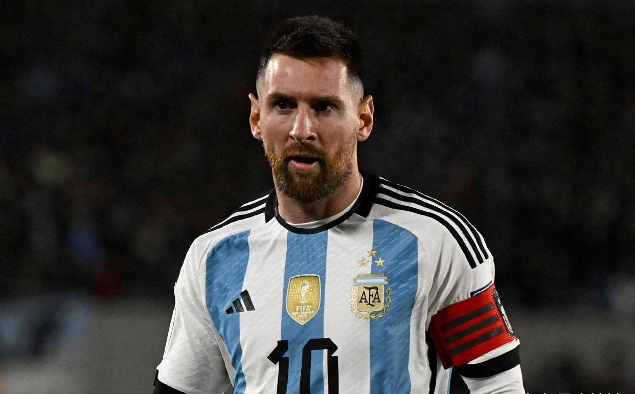 加拿大逆转巴萨，梅西送出助攻