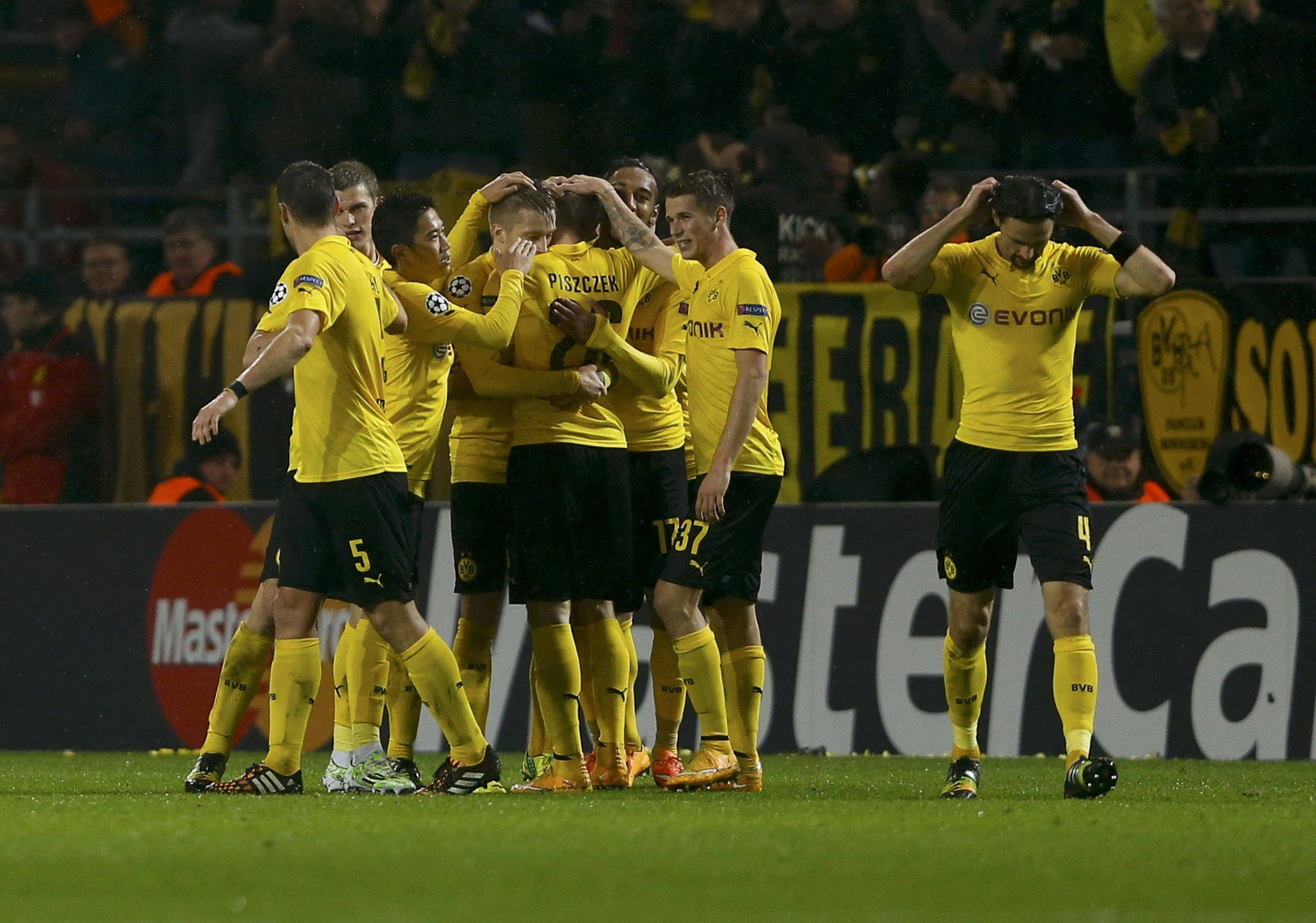 奥格斯堡主场不敌,积分榜下滑的简单介绍 奥格斯堡主场不敌,积分榜下滑的简单介绍