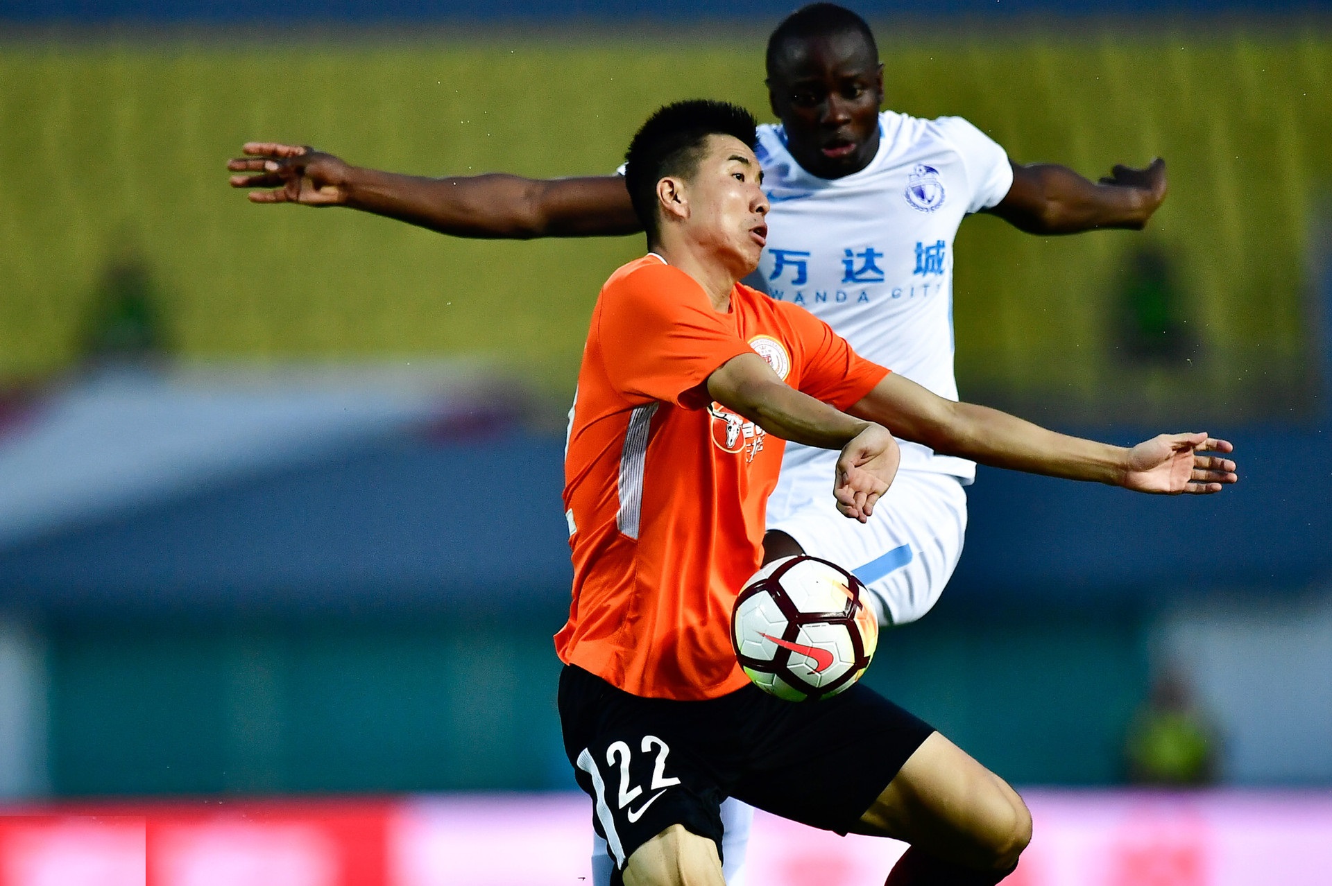 中超升班马高开低走，保级压力不容忽视的简单介绍