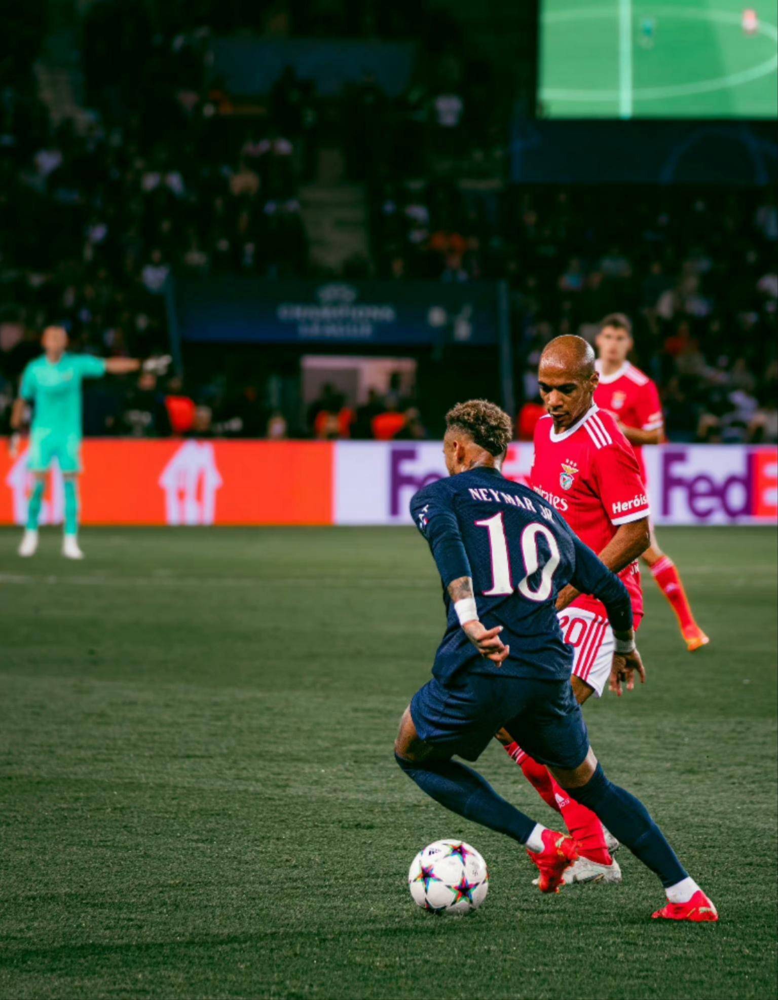 足球赛事中令人惊叹的进球瞬间 足球赛事中令人惊叹的进球瞬间