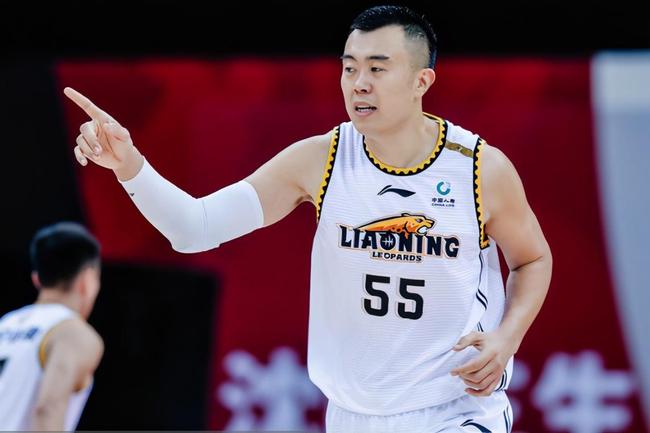 关于深圳队后卫出色发挥，锁定守门的信息