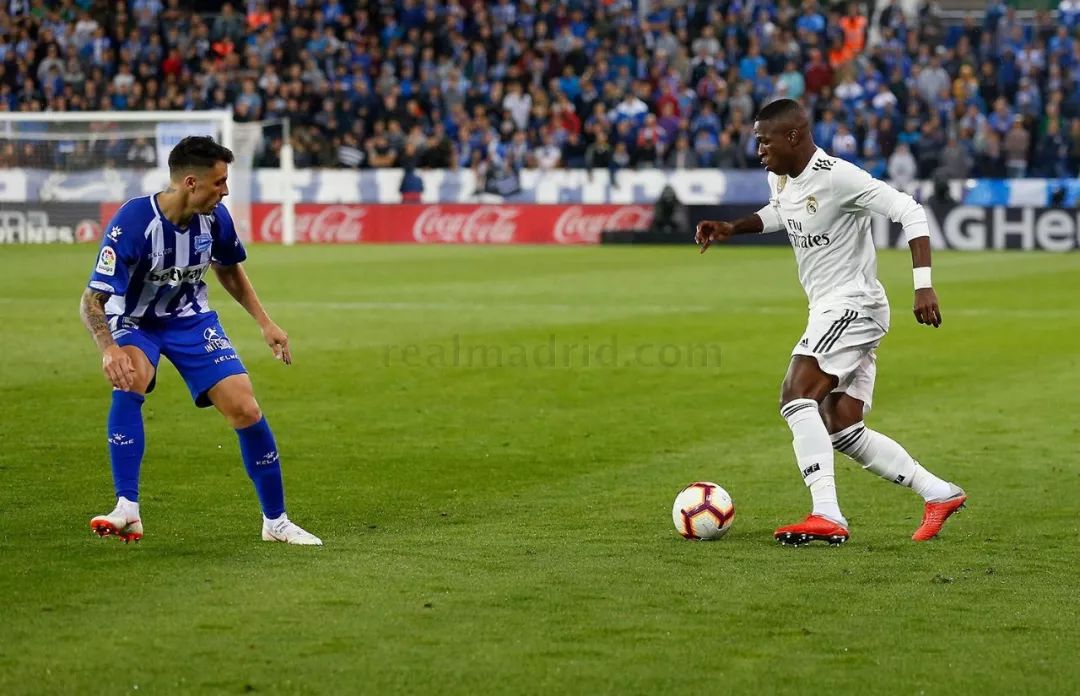 关于阿拉维斯客场绝杀，取得宝贵分的信息