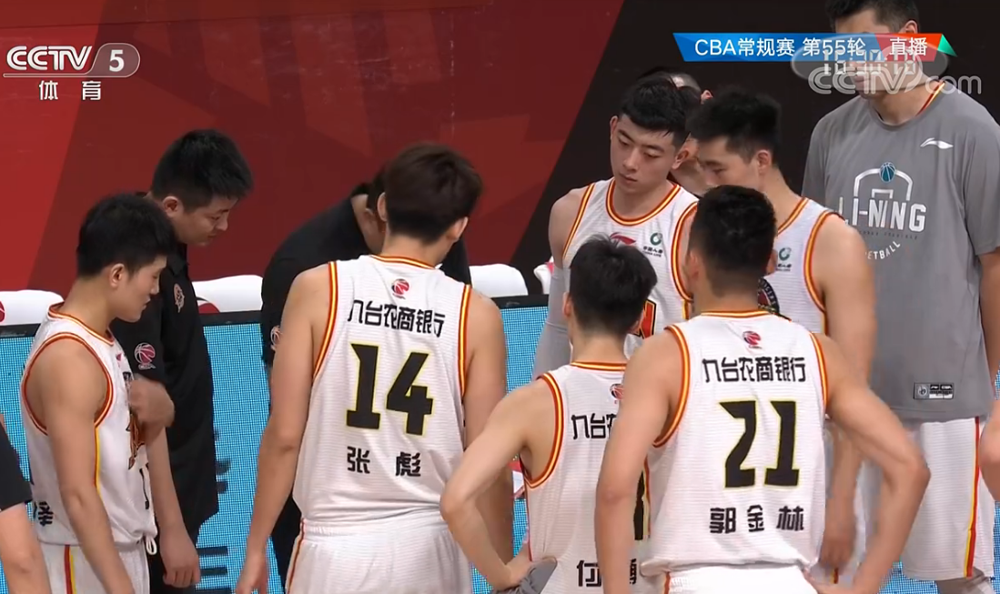 包含广州队主场告捷，晋级季后赛的词条