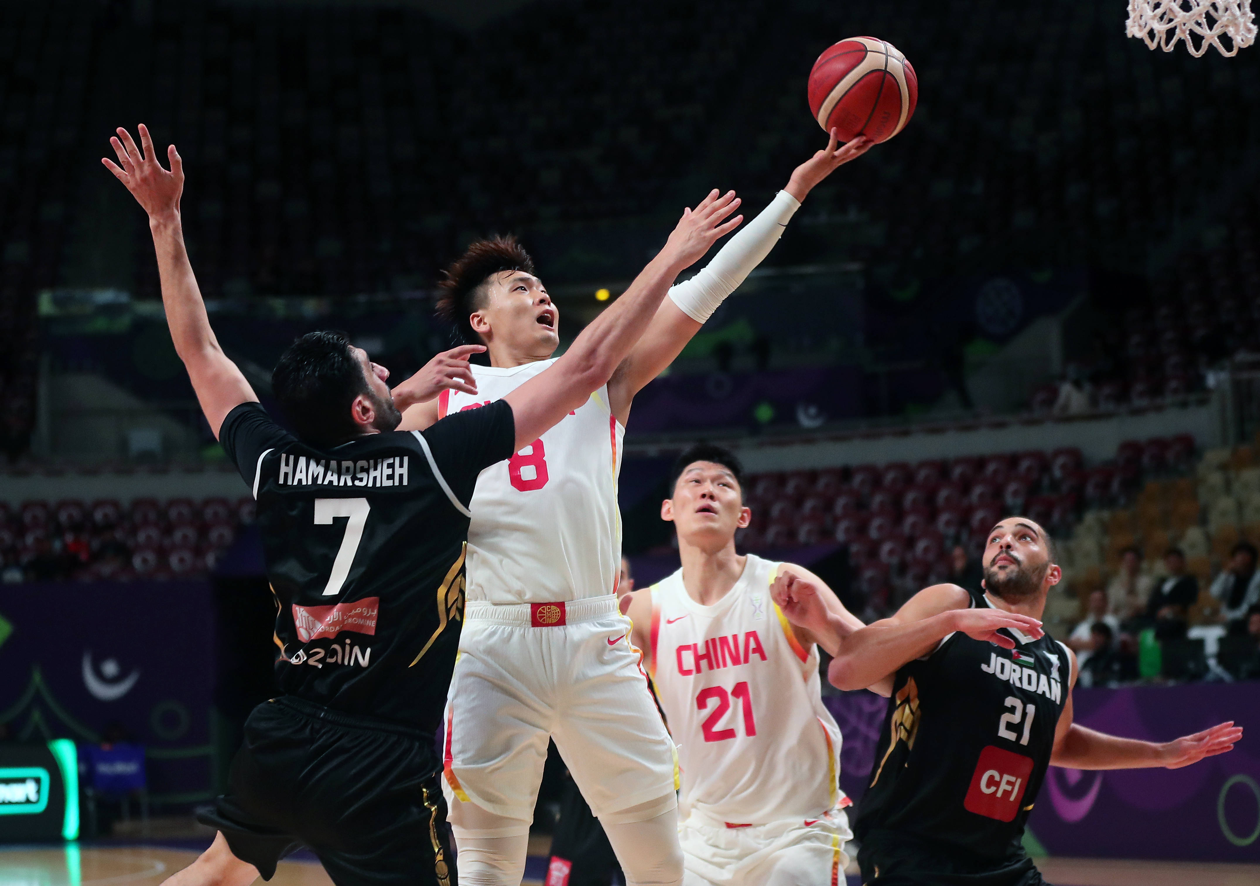 欧亚篮球盛宴开赛,全球球迷高度关注 欧亚篮球盛宴开赛,全球球迷高度关注