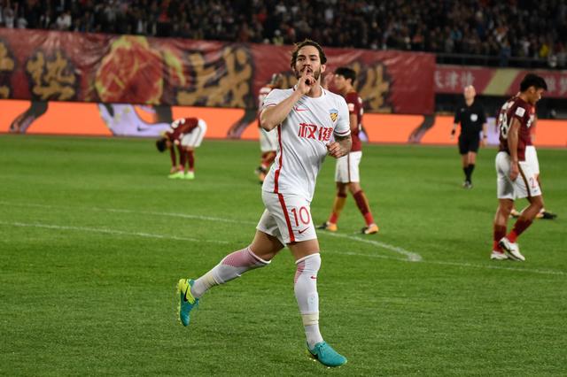 富德客场不敌权健,遭遇连败 富德客场不敌权健,遭遇连败