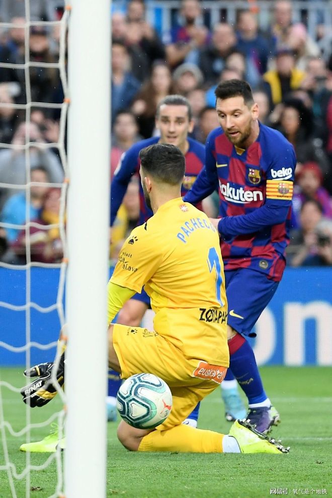关于皇马碾压乌拉圭,奥利维耶扛起全队的信息 关于皇马碾压乌拉圭,奥利维耶扛起全队的信息