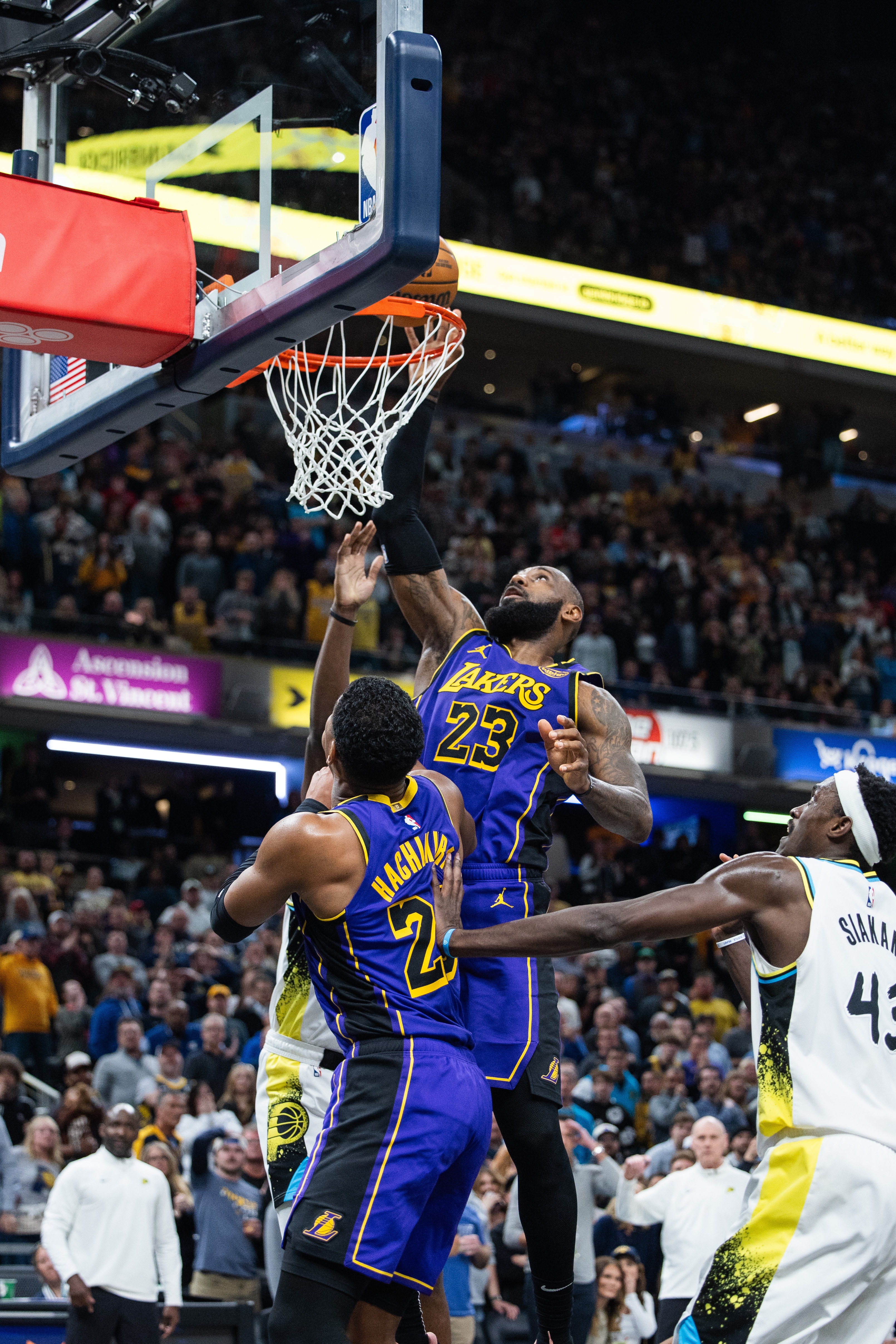 湖人绝地反击塞尔维亚男篮，约基奇绝境逆转的简单介绍