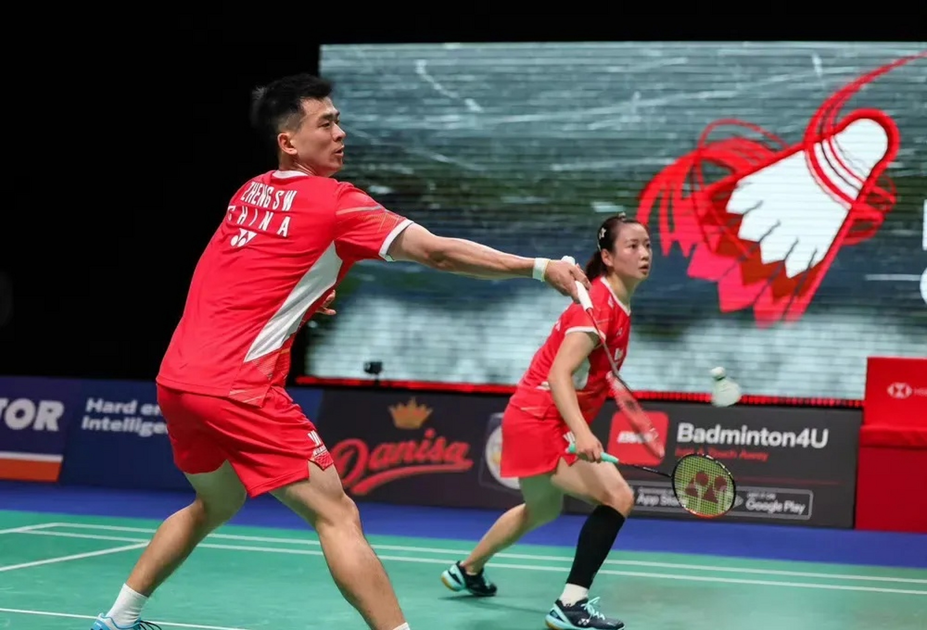 德国队险胜丹麦队，郑思维带队取胜