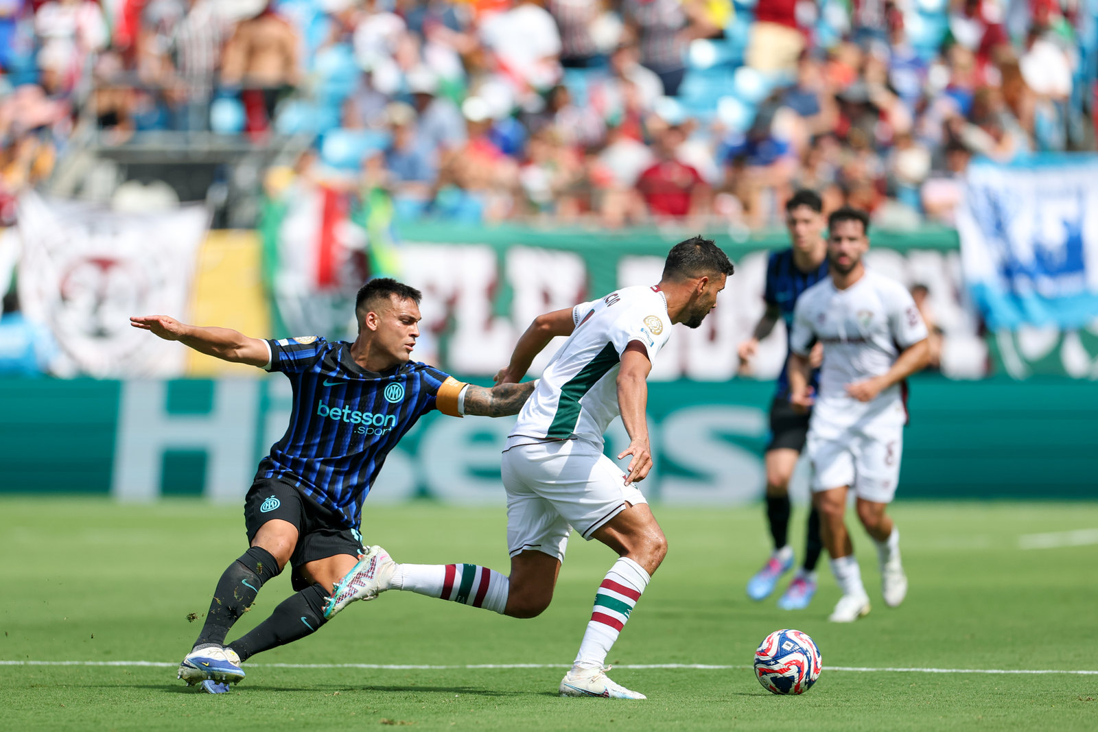 国际米兰碾压瑞士，穆勒一己之力扛起全队的简单介绍