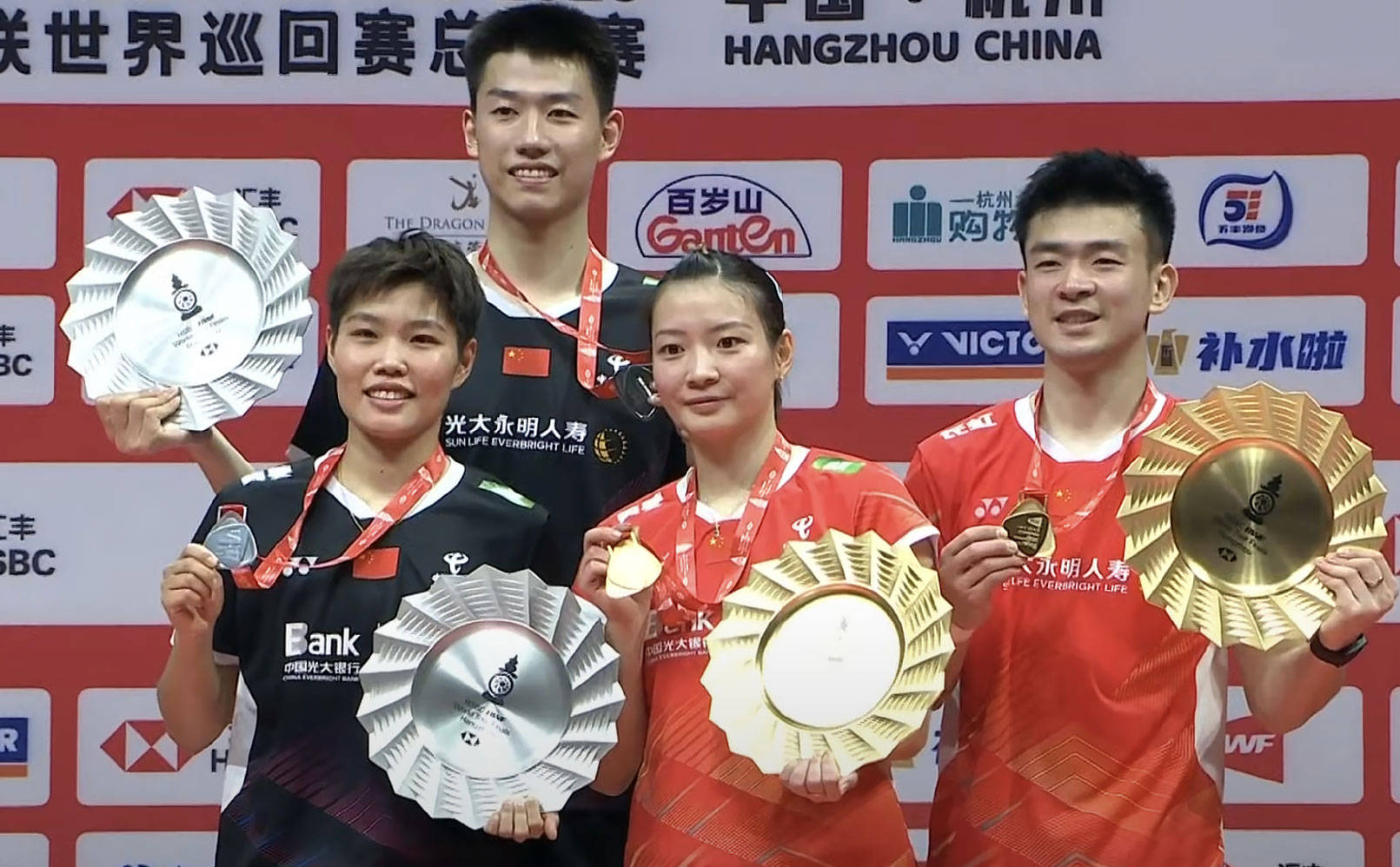 包含丹麦队鏖战印尼队，郑思维扛起全队的词条