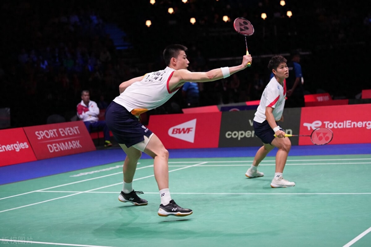 韩国羽毛球队险胜马来西亚羽毛球队，林丹制霸全场的简单介绍