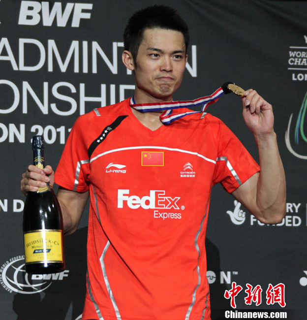 韩国羽毛球队险胜马来西亚羽毛球队，林丹制霸全场的简单介绍