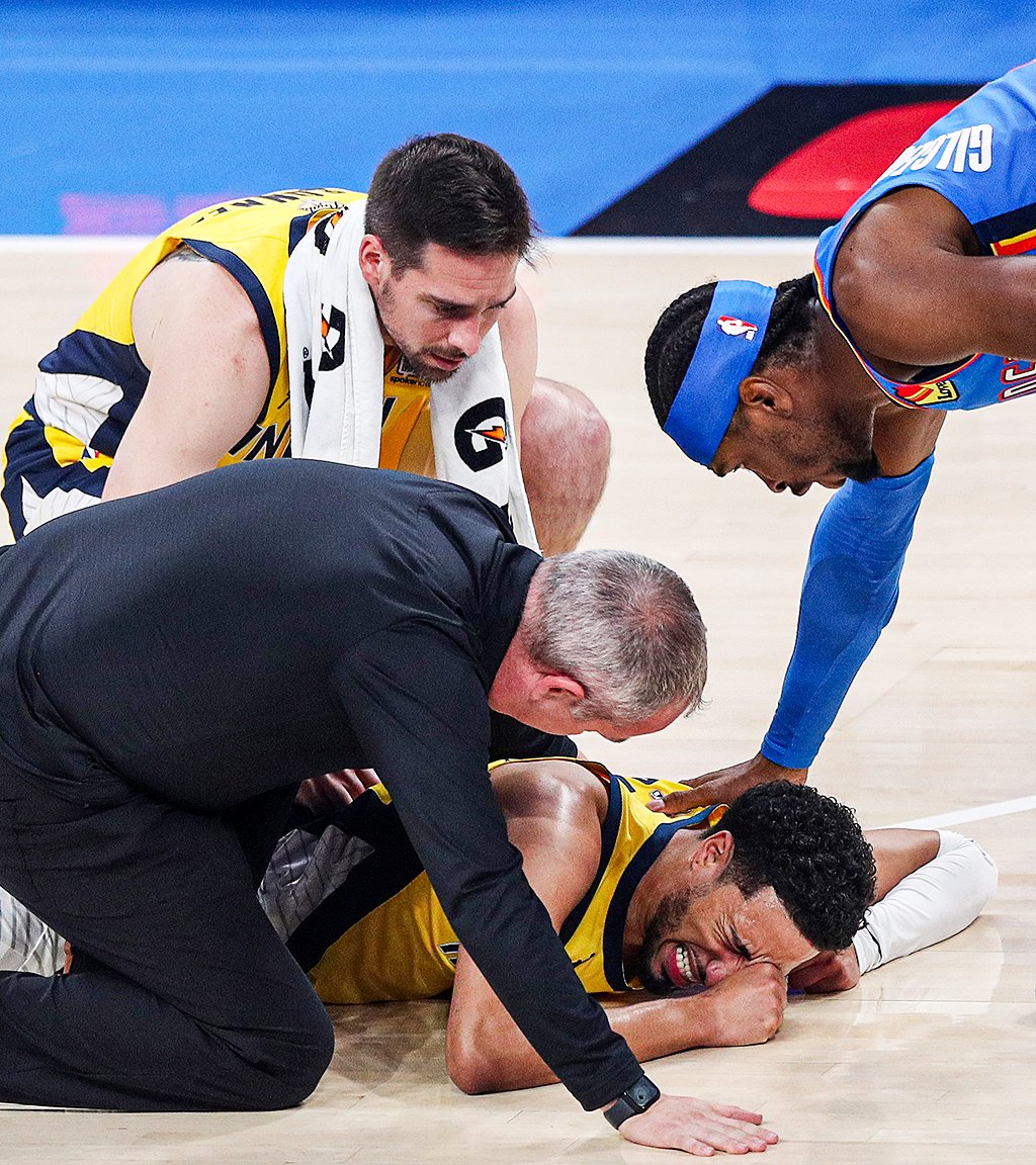 开云下载-关于马刺鏖战热火B队，艾顿统治全场的信息