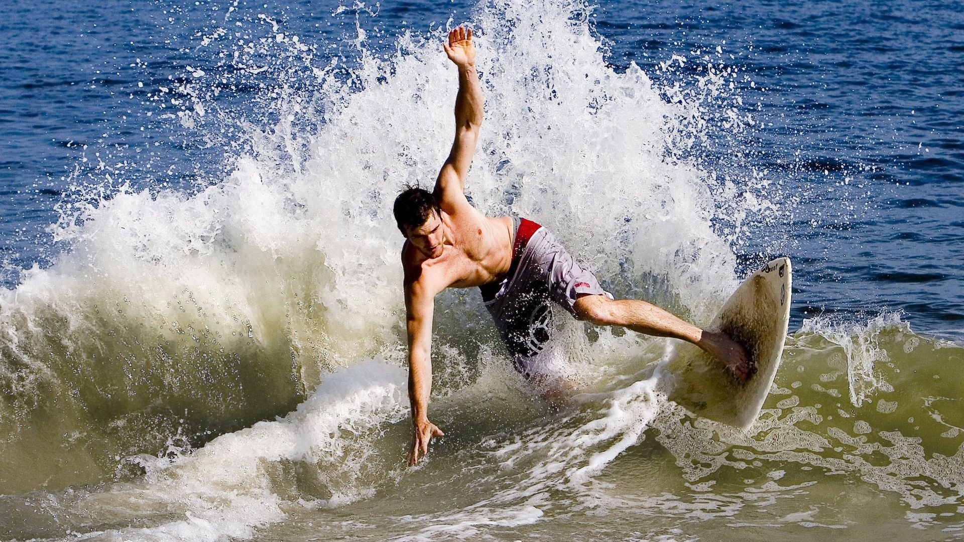 开云APP-猛龙提前终结悬念雷霆，武切维奇在焦点战证明自己