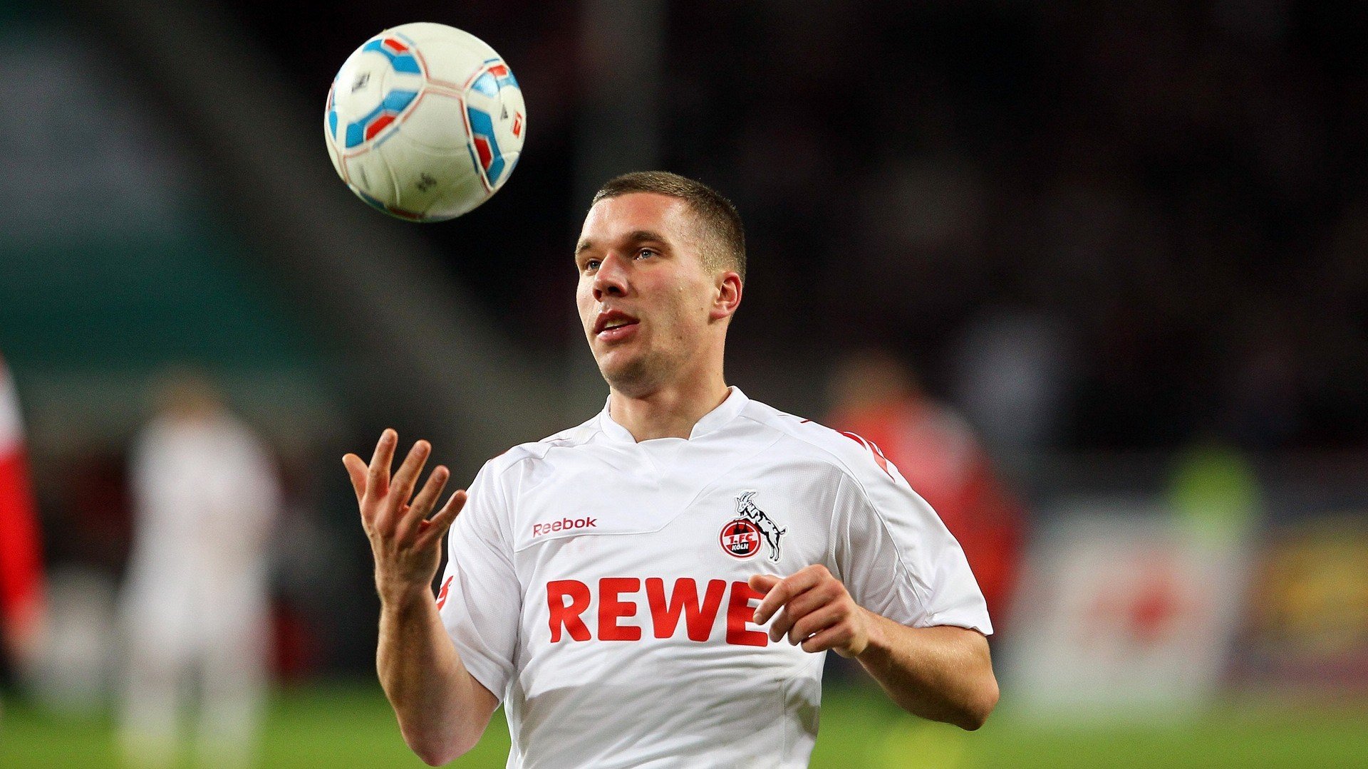 鏖战塞维利亚，拉什福德统治全场，曼联力克皇马