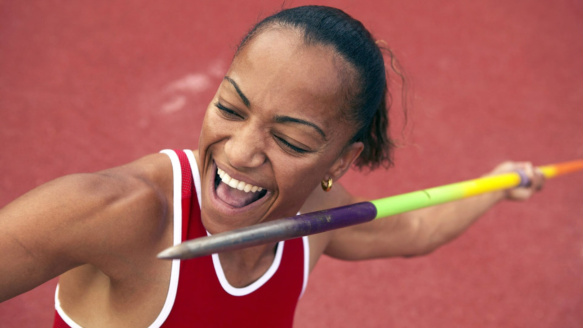 巴雷拉关键战不手软，利物浦击溃西班牙—红军的欧战铁血与斗牛士的黄昏